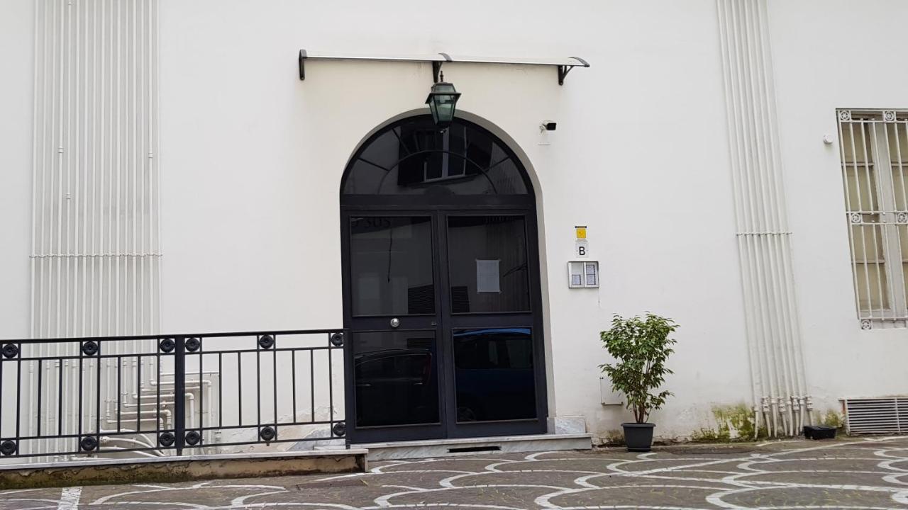 La Preziosa Apartment Duomo Napoli Eksteriør billede