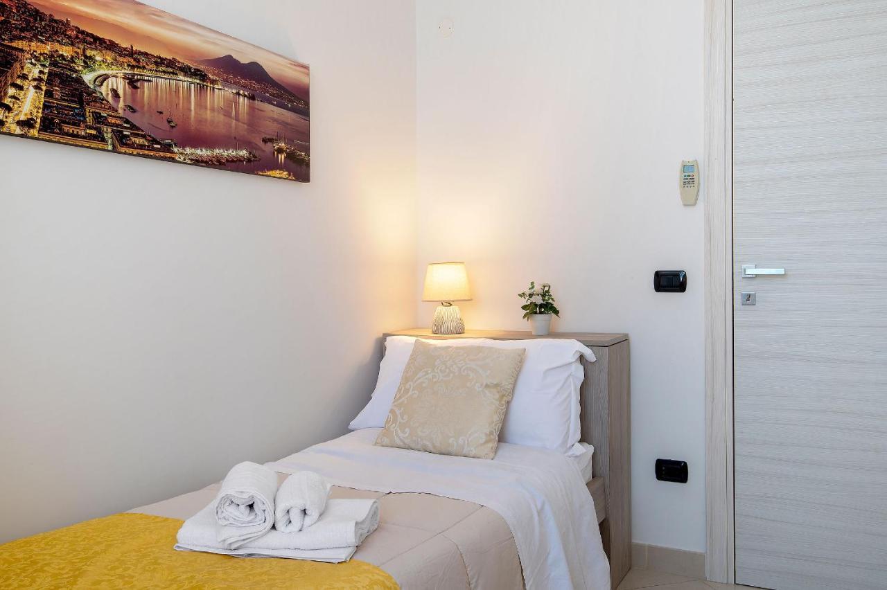 La Preziosa Apartment Duomo Napoli Eksteriør billede