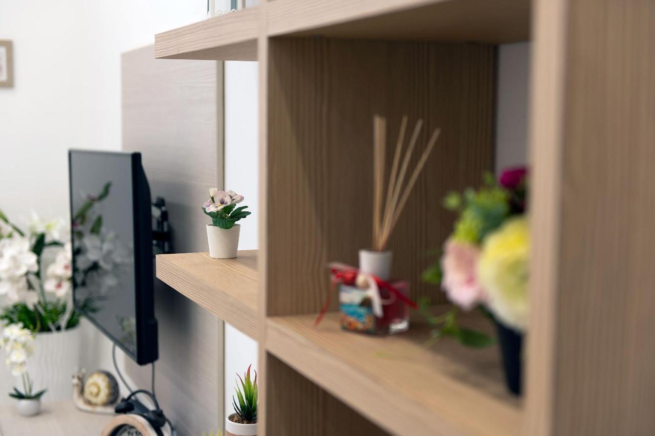 La Preziosa Apartment Duomo Napoli Eksteriør billede