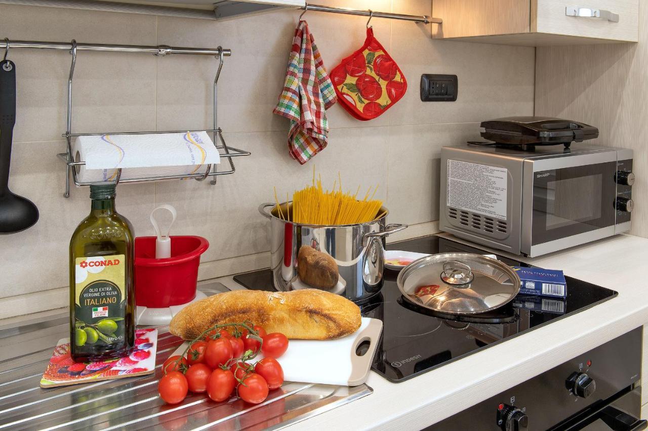 La Preziosa Apartment Duomo Napoli Eksteriør billede