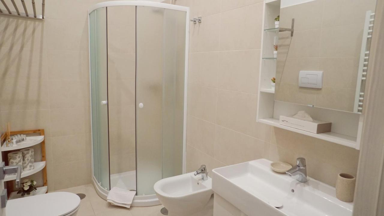 La Preziosa Apartment Duomo Napoli Eksteriør billede